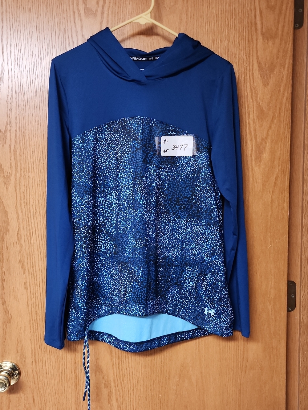 Under Armour Royal Blue Hooded Performance Pullover hoodie womens M number 3477